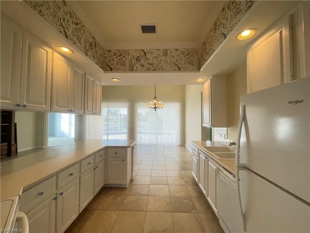 7025  Leopardi  CT, Naples, FL 34114
