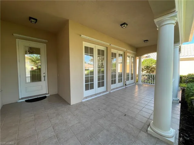 7025  Leopardi  CT, Naples, FL 34114