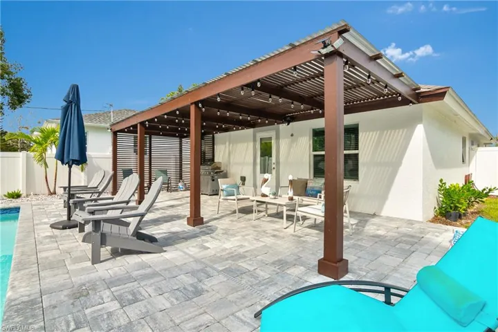 View of patio / terrace featuring a pergola