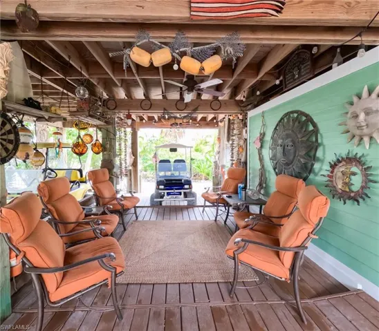 Deck with ceiling fan