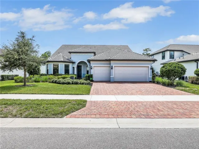 9487  Greyhawk  TRL, Naples, FL 34120