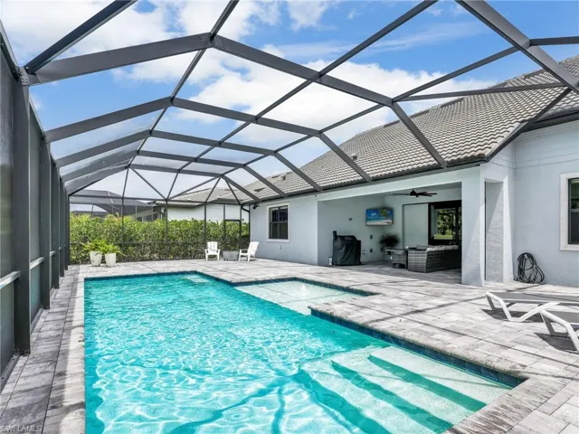 9487  Greyhawk  TRL, Naples, FL 34120