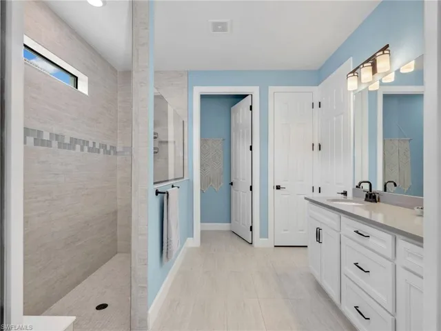 9487  Greyhawk  TRL, Naples, FL 34120