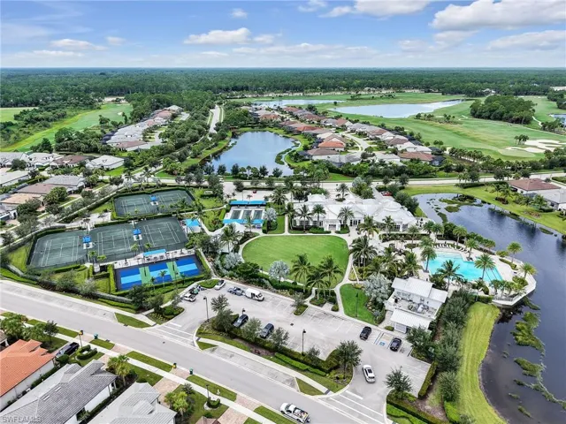 9487  Greyhawk  TRL, Naples, FL 34120