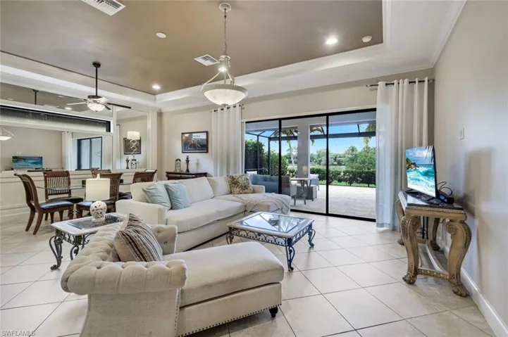 8527 Palacio Ter N, Naples, Florida 34114