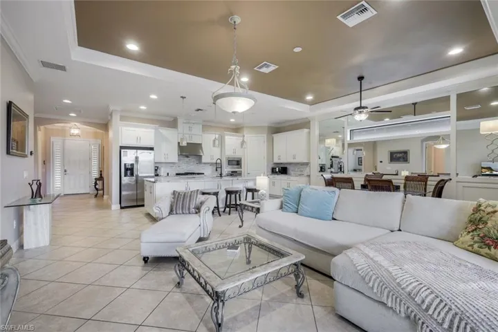 8527 Palacio Ter N, Naples, Florida 34114