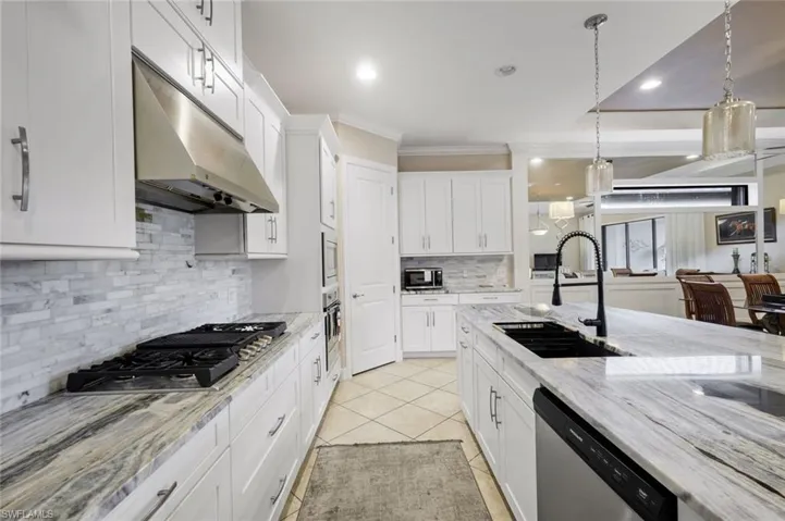 8527 Palacio Ter N, Naples, Florida 34114