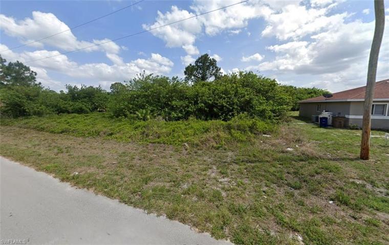858-860  Motel E ST, LEHIGH ACRES, FL 33974