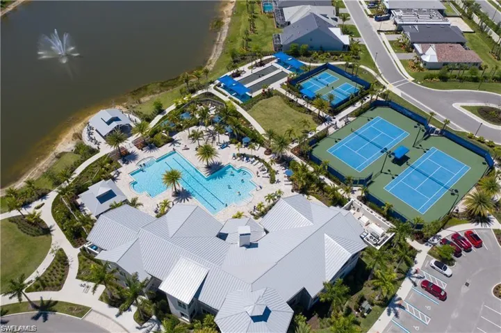 Aerial view of club house and amenities