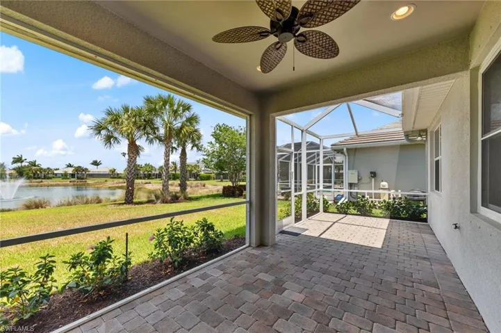 Lanai w/covered area and extended area beyond