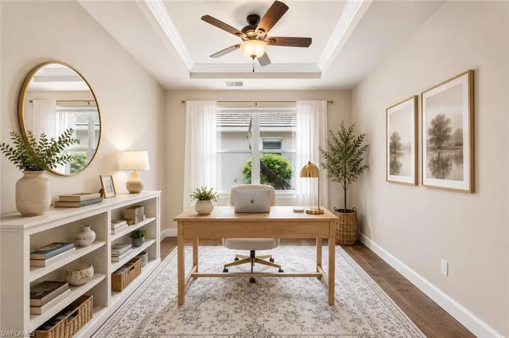 ***VIRTUALLY STAGED*** Den/Office