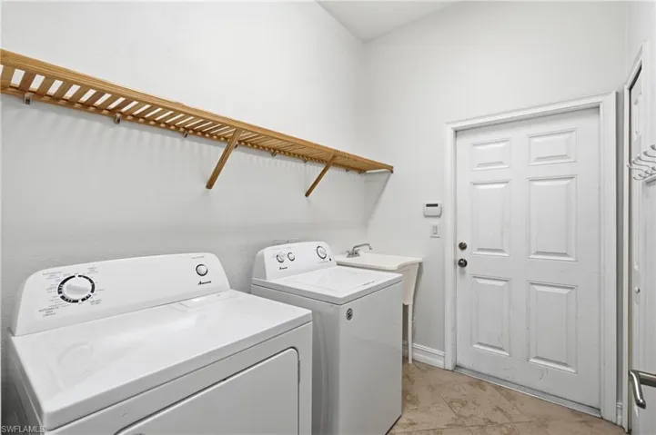 8323 Caloosa Rd, Fort Myers, Florida 33967