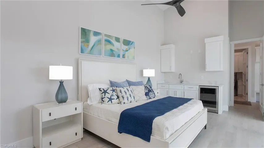 Casita (2nd Bedroom) with Vaulted Ceilings