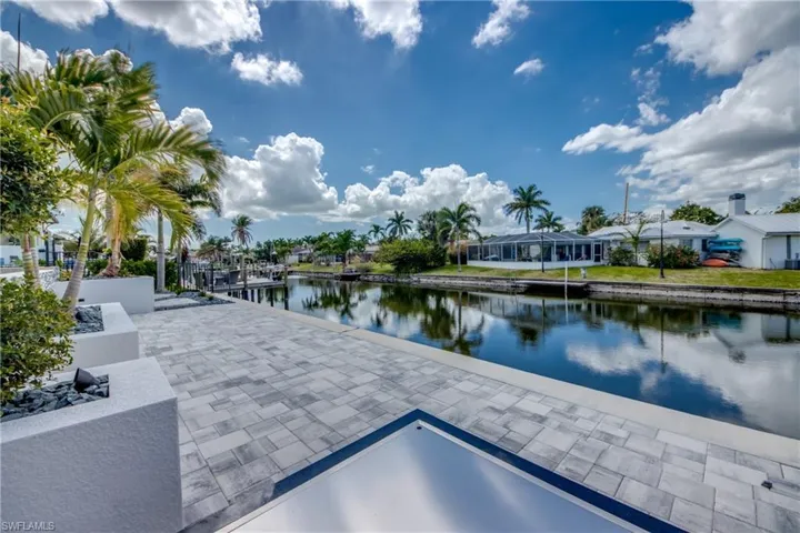 5310 Bayview Ct, Cape Coral, Florida 33904