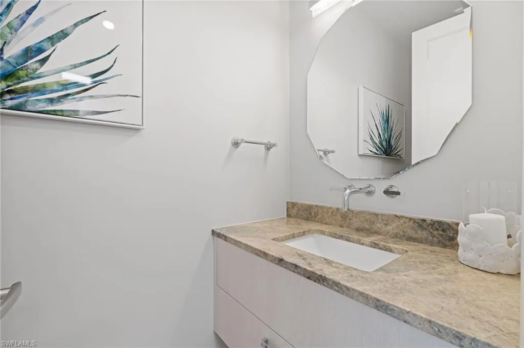 121 Barefoot CIR, Bonita Springs, FL 34134,225001664