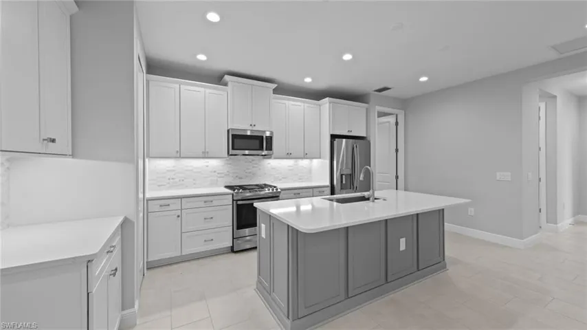 4564 Skysail Dr, Naples, Florida 34120