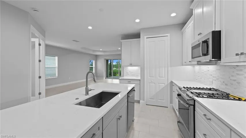 4564 Skysail Dr, Naples, Florida 34120