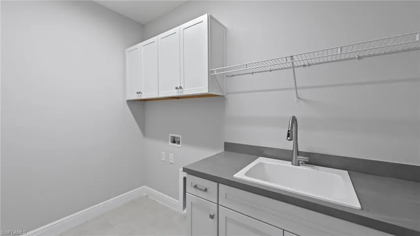 4564 Skysail Dr, Naples, Florida 34120
