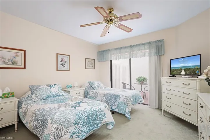 549 Beachwalk Cir, Naples, Florida 34108