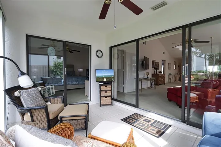 549 Beachwalk Cir, Naples, Florida 34108