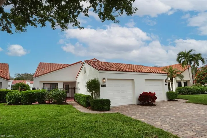 549 Beachwalk Cir, Naples, Florida 34108