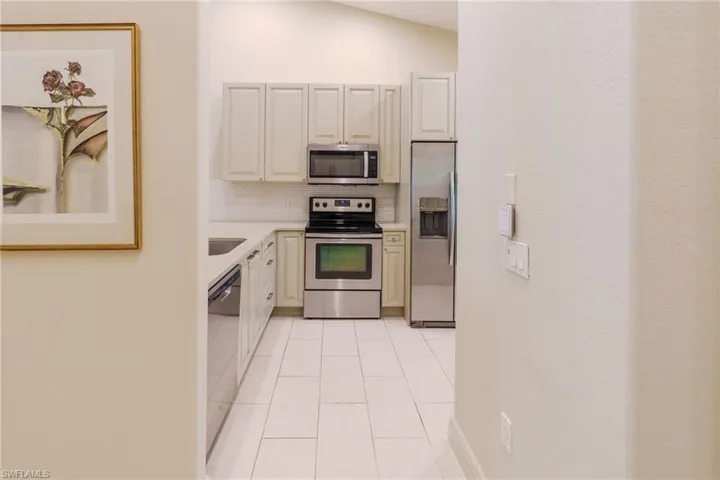3510 Avion Woods Ct 104, Naples, Florida 34104