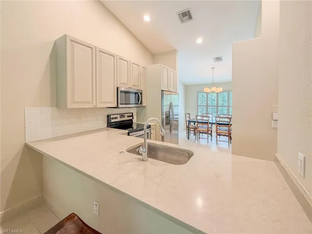 3510 Avion Woods Ct 104, Naples, Florida 34104