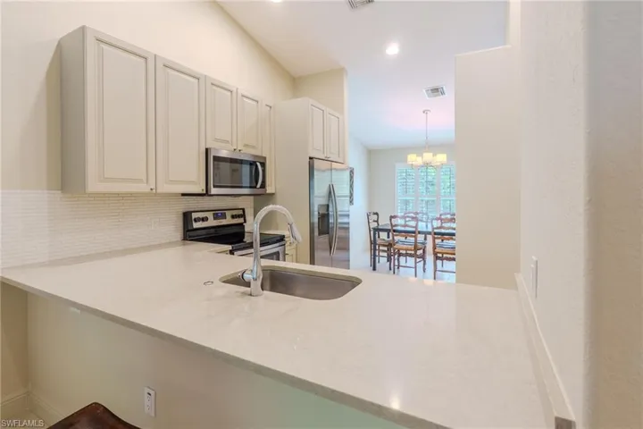 3510 Avion Woods Ct 104, Naples, Florida 34104