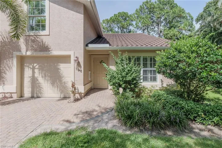 3510 Avion Woods Ct 104, Naples, Florida 34104