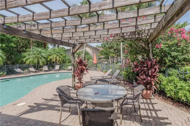 3510 Avion Woods Ct 104, Naples, Florida 34104