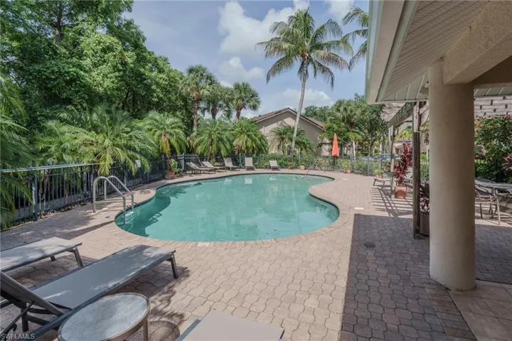 3510 Avion Woods Ct 104, Naples, Florida 34104