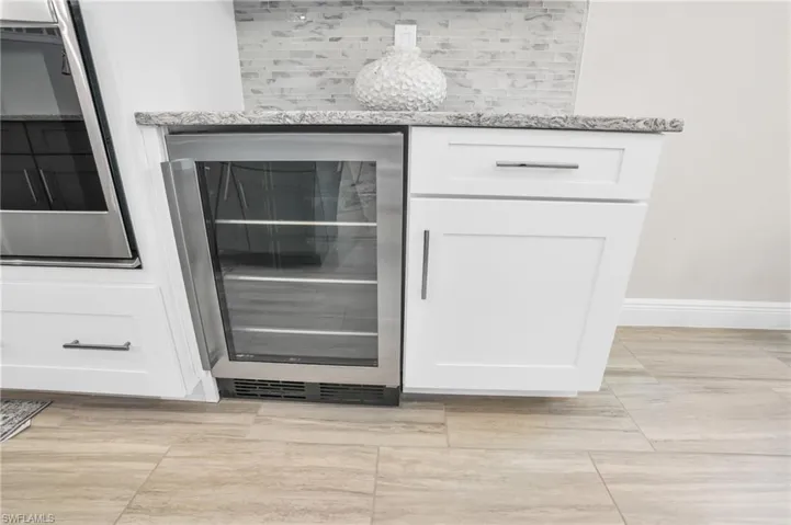 Beverage cooler