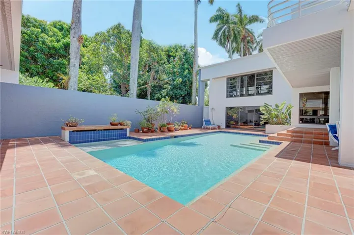 1215 Caloosa Dr, Fort Myers, Florida 33901