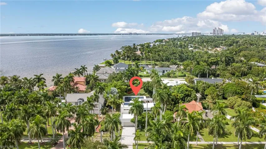 1215 Caloosa Dr, Fort Myers, Florida 33901