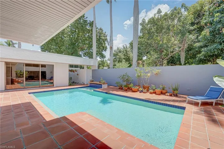 1215 Caloosa Dr, Fort Myers, Florida 33901