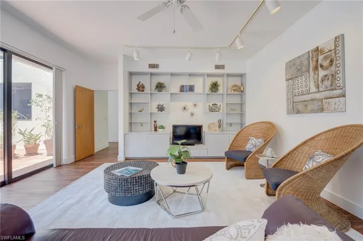 1215 Caloosa Dr, Fort Myers, Florida 33901