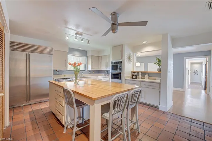 1215 Caloosa Dr, Fort Myers, Florida 33901