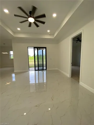 1054 Fayette AVE, LEHIGH ACRES FL 33974