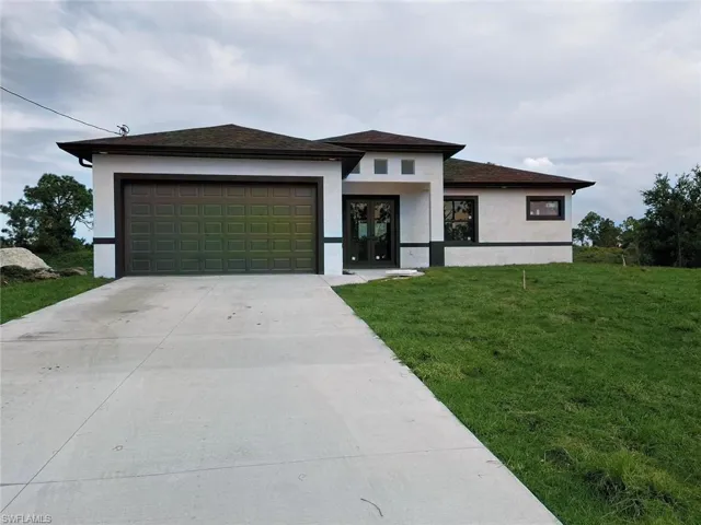 1054 Fayette AVE, LEHIGH ACRES FL 33974
