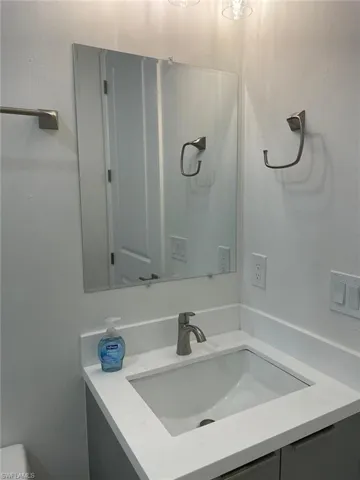 1054 Fayette AVE, LEHIGH ACRES FL 33974