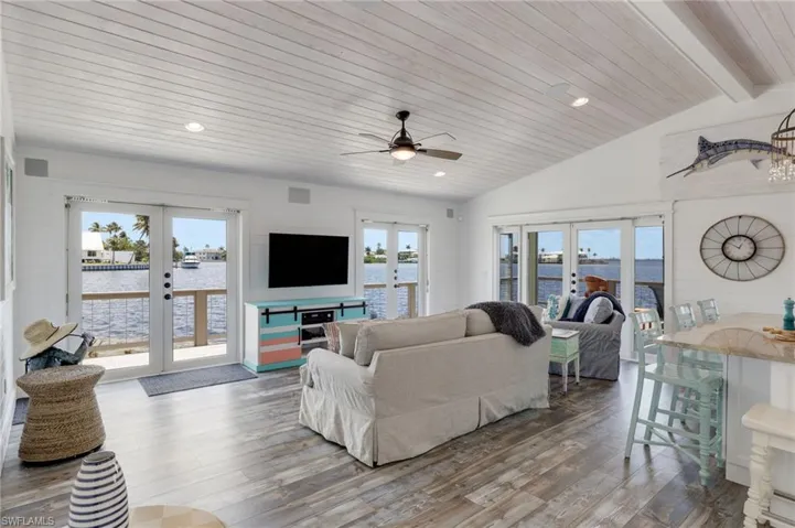 Tons of Natural Light