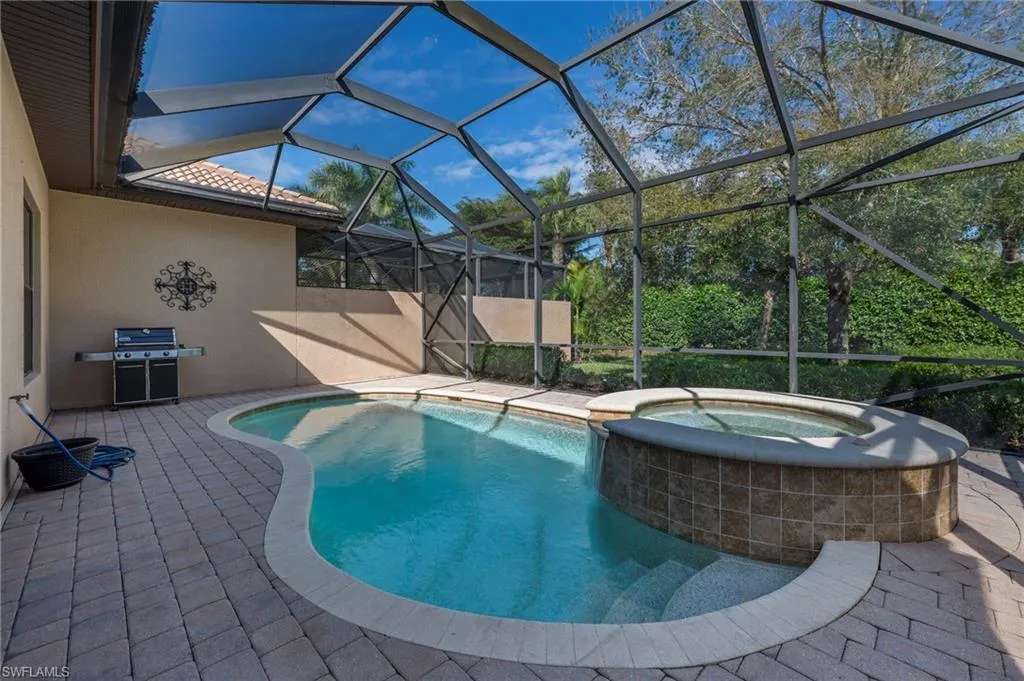 7377 Moorgate Point WAY, Naples, FL 34113,225022862