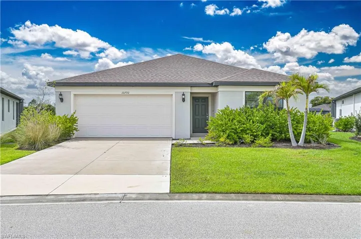 10792 Firebush Cir, North Fort Myers, Florida 33917