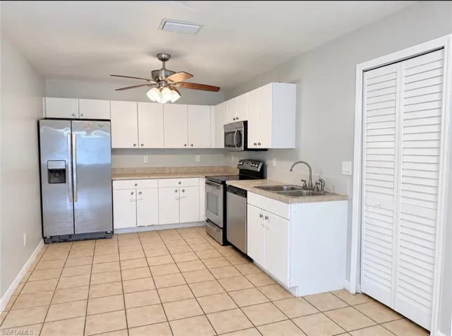 2238 Fairway Dr, Lehigh Acres, Florida 33973