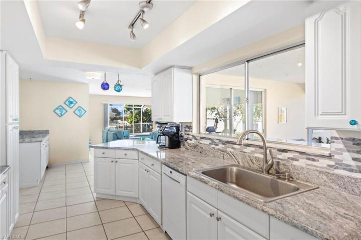 4132 SE 9th PL, CAPE CORAL FL 33904