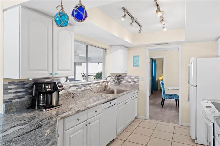 4132 SE 9th PL, CAPE CORAL FL 33904