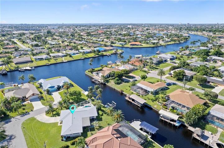 4132 SE 9th PL, CAPE CORAL FL 33904