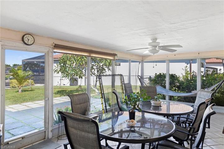 4132 SE 9th PL, CAPE CORAL FL 33904