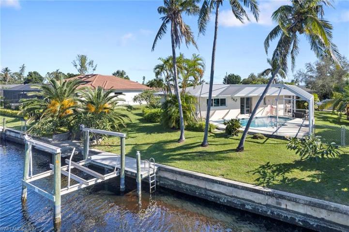 4132 SE 9th PL, CAPE CORAL FL 33904