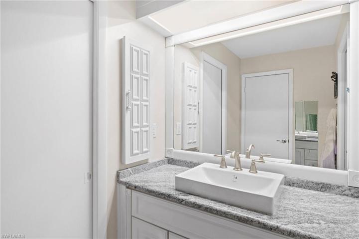 4132 SE 9th PL, CAPE CORAL FL 33904